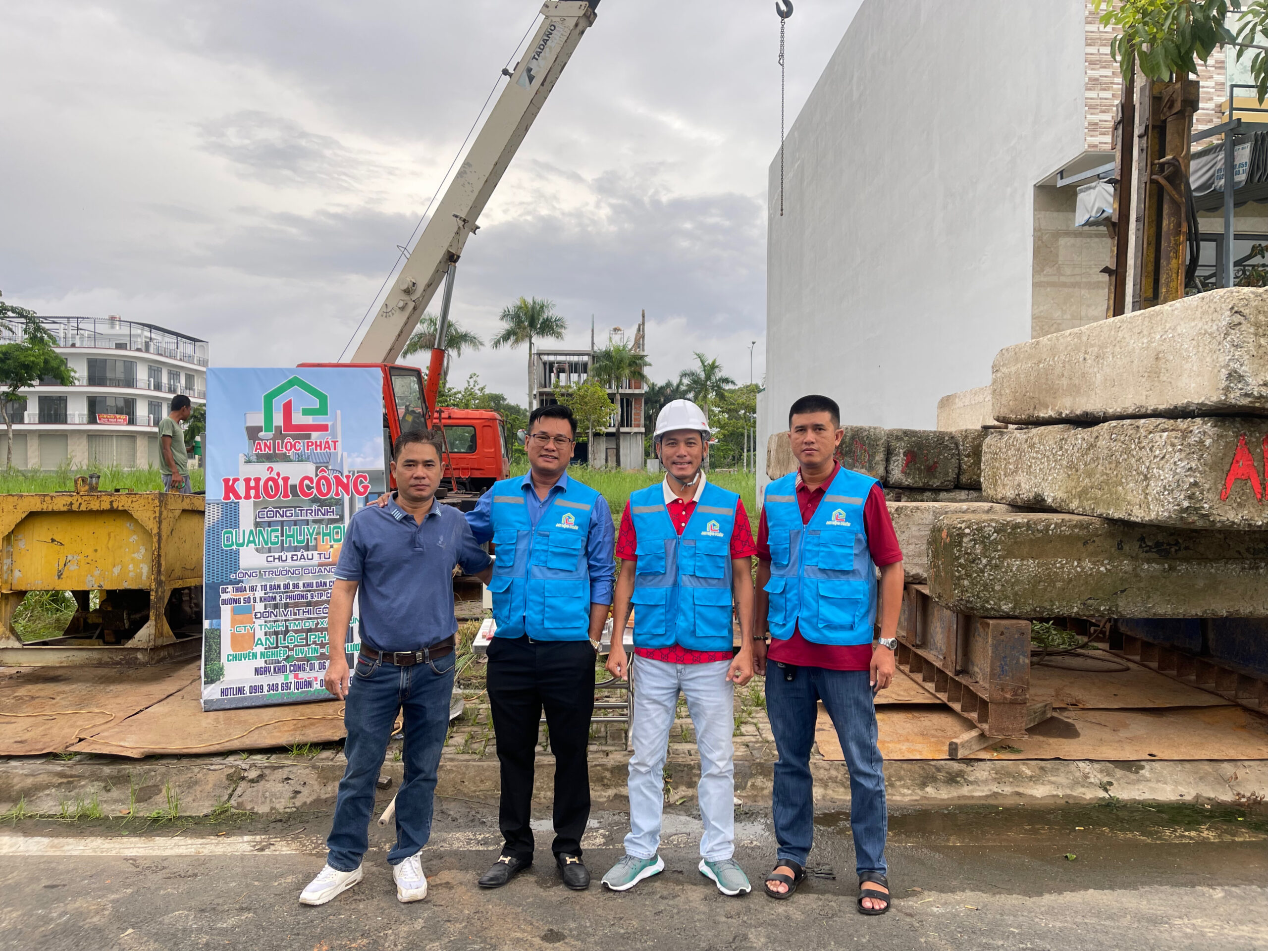 Read more about the article Khởi Công Nhà Phố Hiện Đại 2 Tầng 1 Tum Tại KDC Minh Thắng, P9 TP. Cà Mau