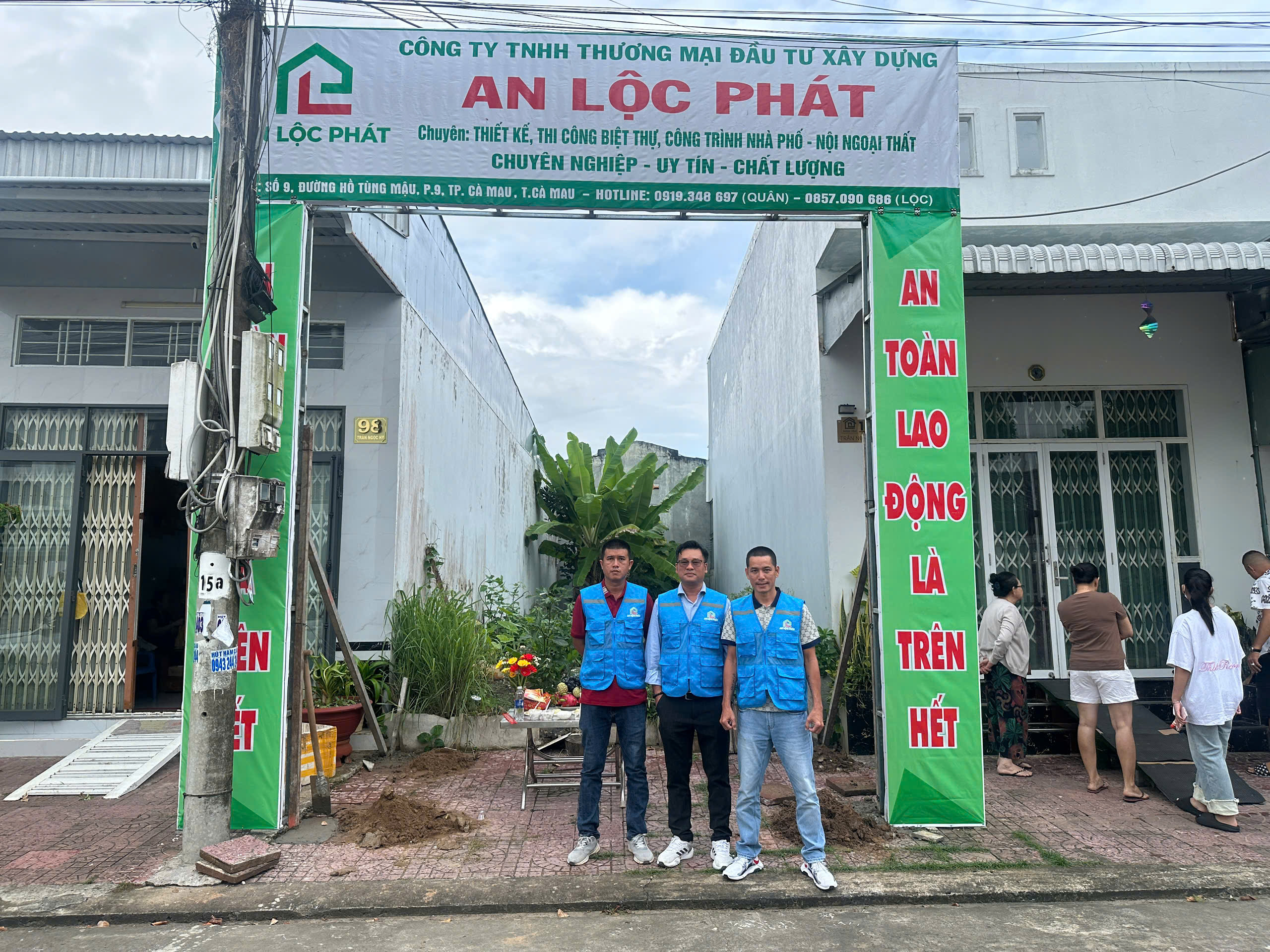 Read more about the article KHỞI CÔNG XÂY DỰNG NHÀ PHỐ HIỆN ĐẠI TẠI ĐƯỜNG TRẦN NGỌC HY – KDC LICOGI, P1, TP. CÀ MAU